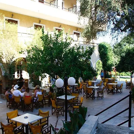 Bintzan Ξενοδοχείο 3*