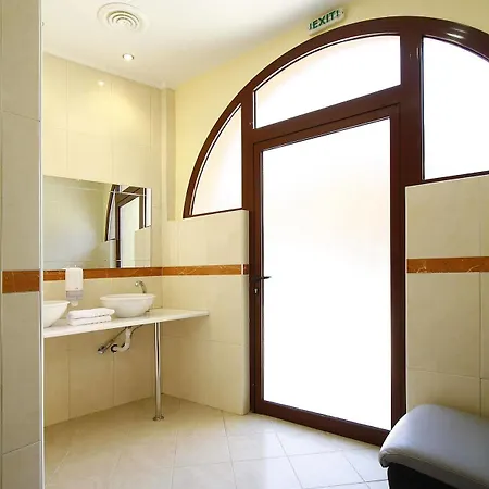 Bintzan Hotel